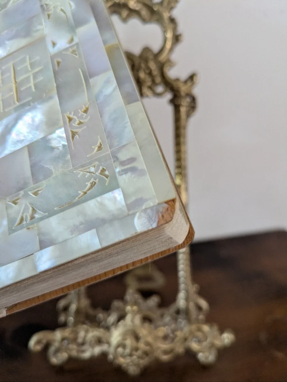 Vintage Mother of Pearl Holy Bible Jerusalem Cross Inlay Mid Century King James